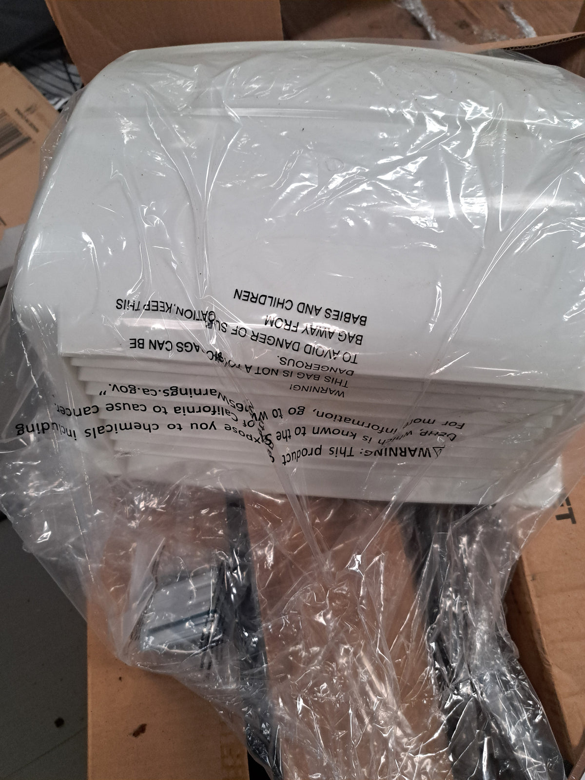 RV ROOF VENT COVER (WHITE)
